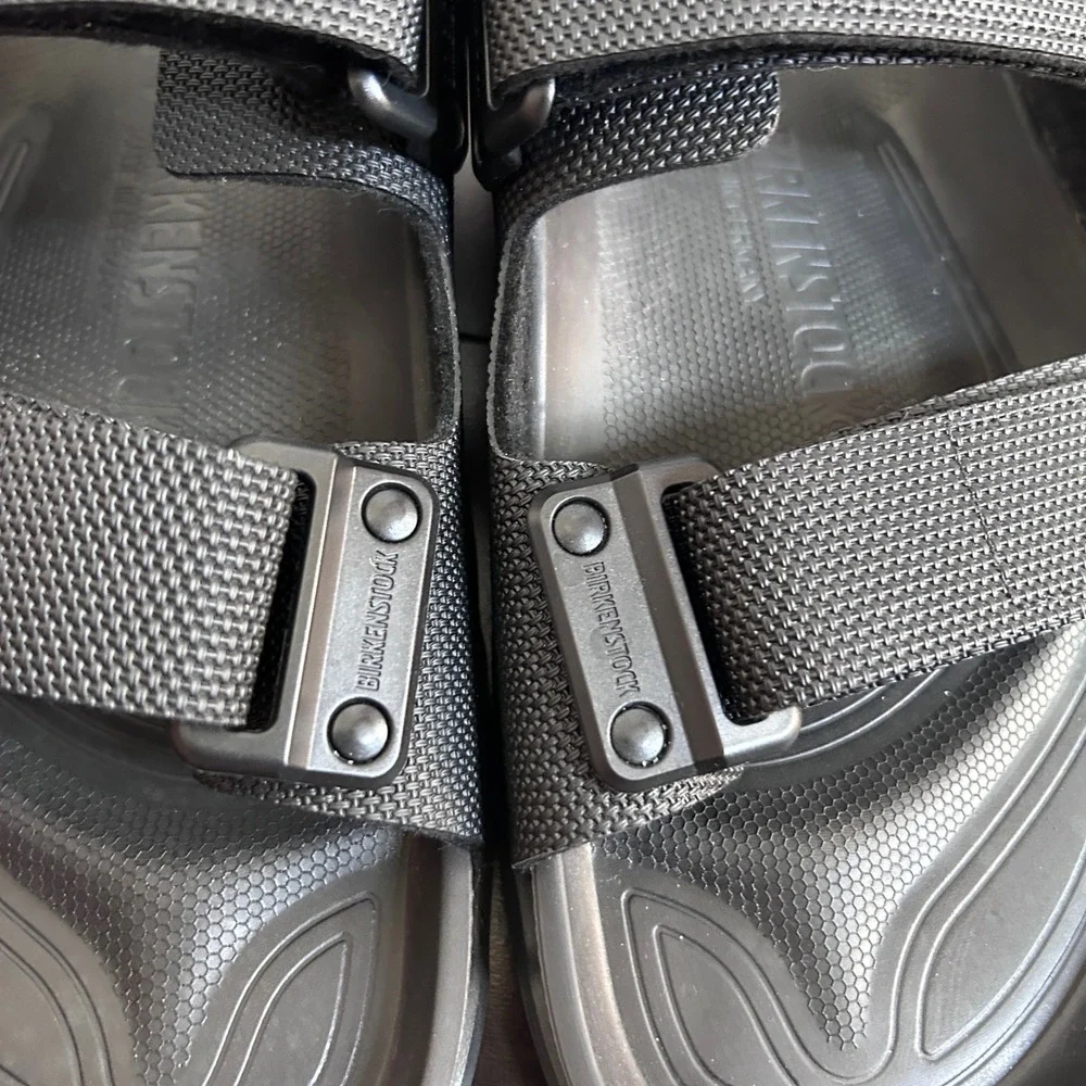 Birkenstock Tatacoa Ce Sandal in Futura Black size 41 Unisex M8-8.5/W10-10.5
